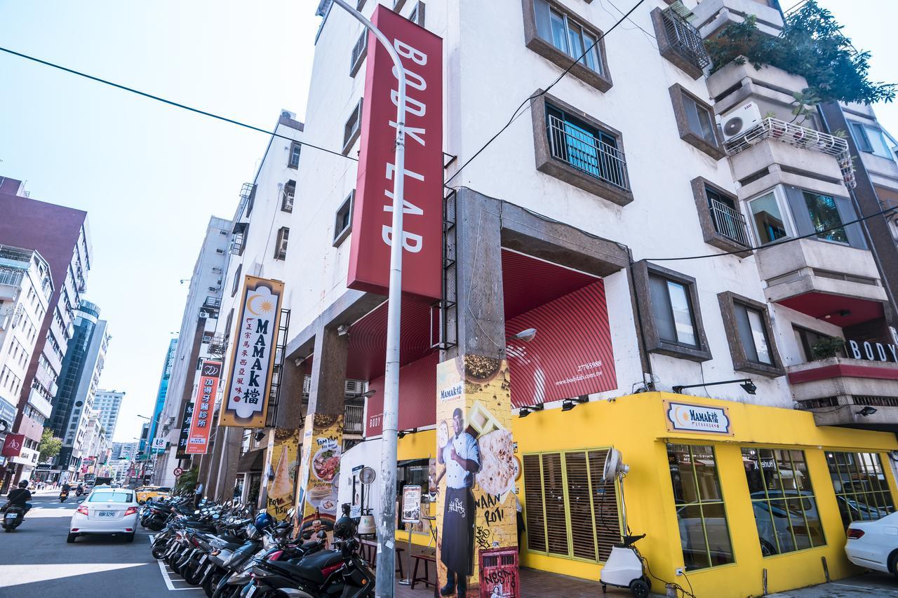 Zhongxiao Dunhua Homestay Tchaj-pej Exteriér fotografie